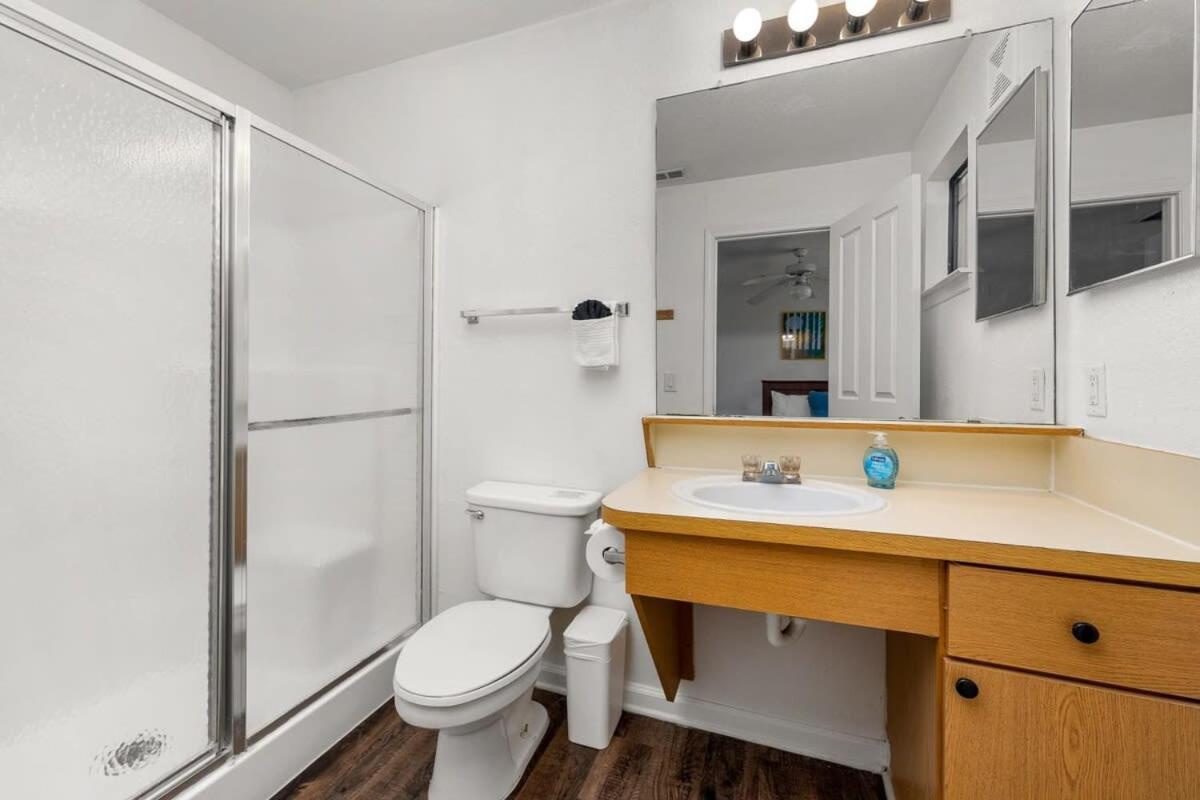 Budget Friendly Sleeps 8 Discounts Available Tampa Bagian luar foto