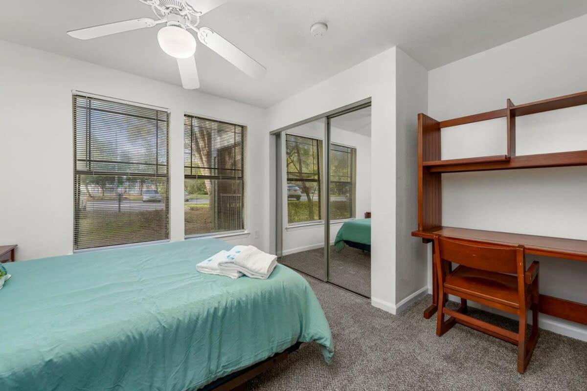 Budget Friendly Sleeps 8 Discounts Available Tampa Bagian luar foto