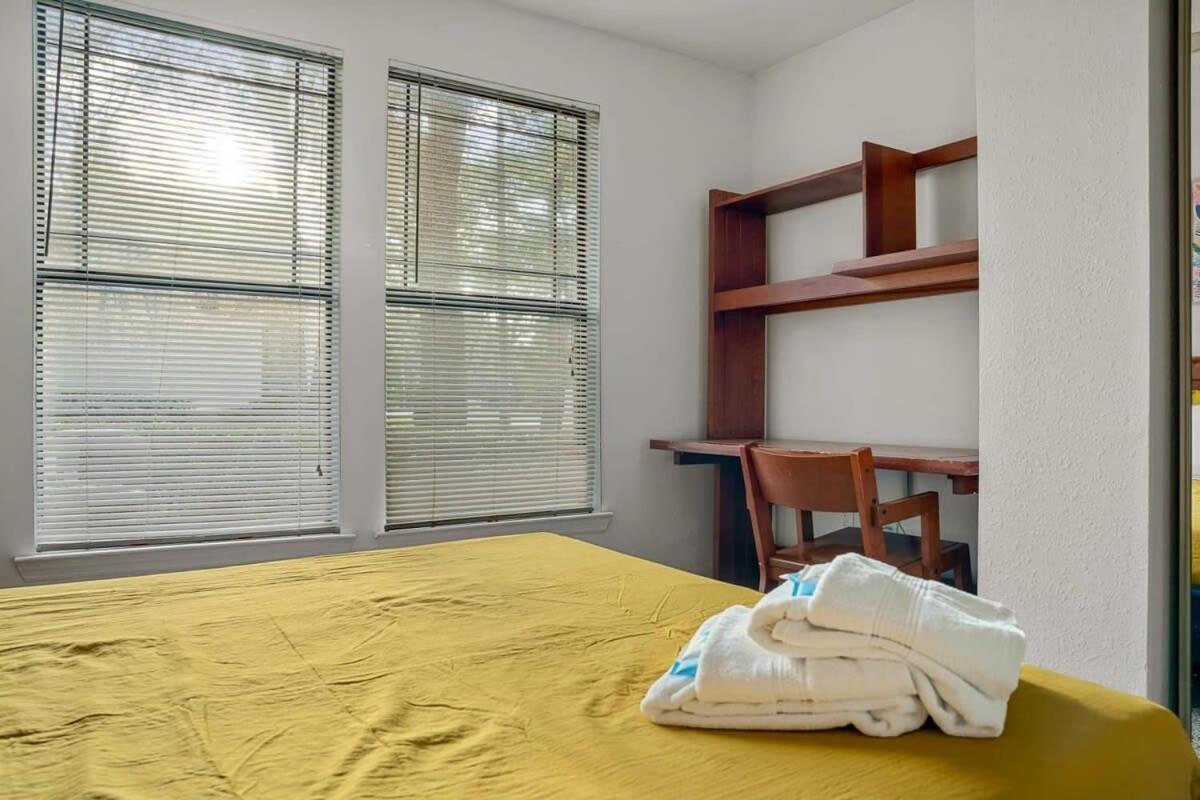 Budget Friendly Sleeps 8 Discounts Available Tampa Bagian luar foto