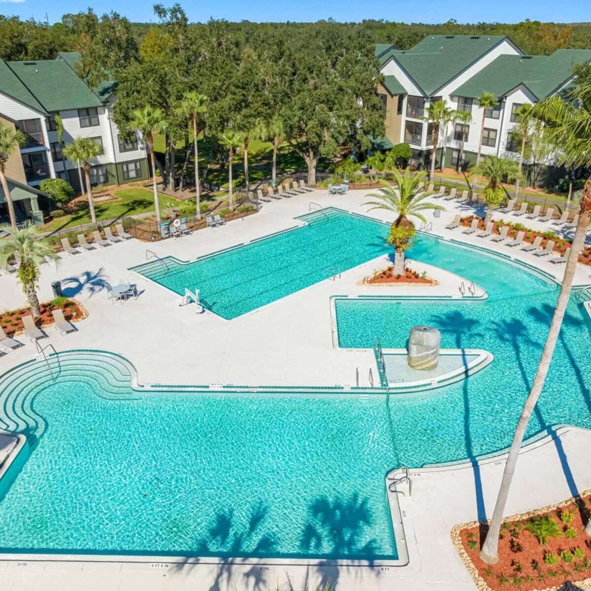 Budget Friendly Sleeps 8 Discounts Available Tampa Bagian luar foto